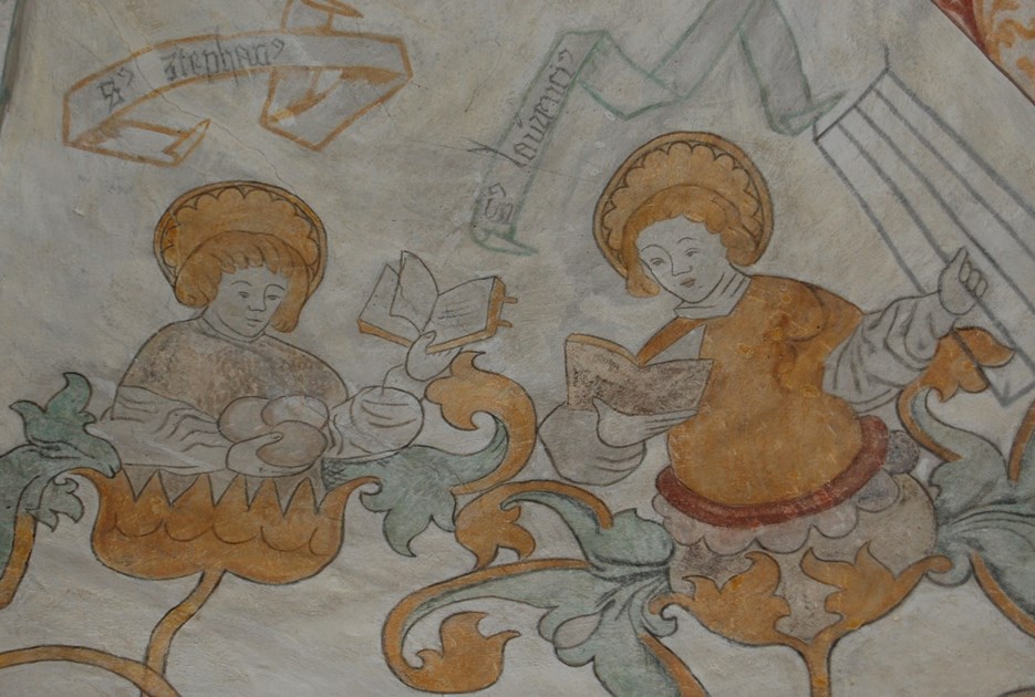 I Vor Frue Kirke kan du opleve de 500 år gamle kalkmalerier til tonerne af levende sang